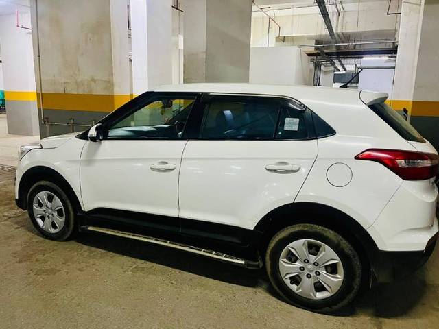 https://images10.gaadi.com/usedgaadi-sellcar/UsedCar/e548544da/91de1712-c241-4a3a-8c67-23e9b73985ee.jpeg?imwidth=6402