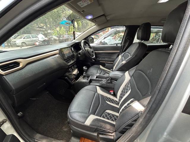 https://images10.gaadi.com/usedgaadi-sellcar/UsedCar/e5486c57a/9ea9ce33-a9a8-41ad-bcf5-71c8cb79891a.jpeg?imwidth=6401