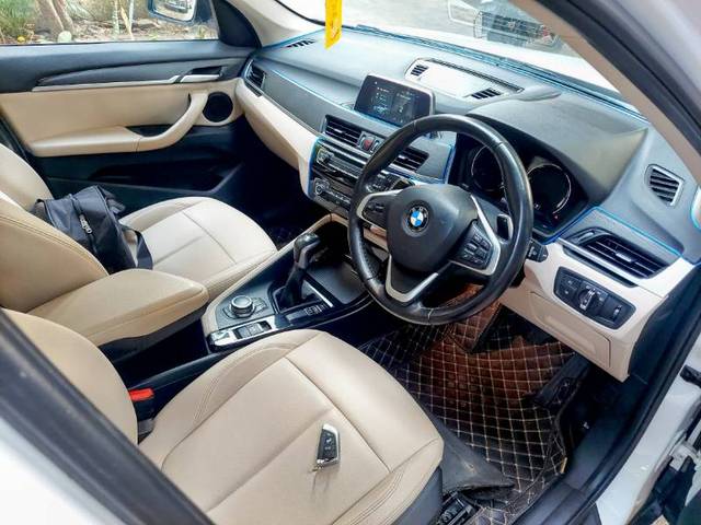 https://images10.gaadi.com/usedgaadi-sellcar/UsedCar/e5487afaa/4e0ec8f7-668d-44a1-ac19-20e3dc872456.jpg?imwidth=6402