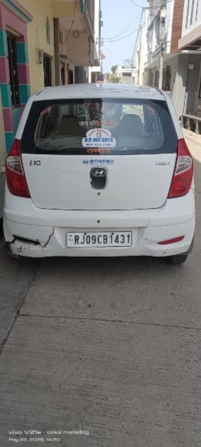 https://images10.gaadi.com/usedgaadi-sellcar/UsedCar/e5488407a/92671fc9-4e90-4c6c-9778-cc5b78ae2020.jpeg?imwidth=6402