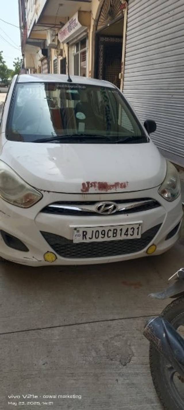 https://images10.gaadi.com/usedgaadi-sellcar/UsedCar/e5488407a/f8c1859d-b43c-4005-9219-d50122d49985.jpeg?imwidth=6400