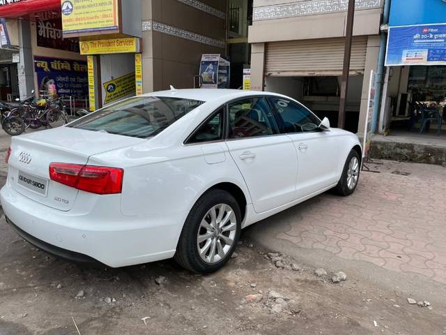 https://images10.gaadi.com/usedgaadi-sellcar/UsedCar/e5494b1ea/77775e2e-32e3-4e36-9c62-d7a1af28a436.jpeg?imwidth=6401