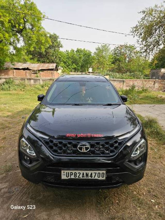 https://images10.gaadi.com/usedgaadi-sellcar/UsedCar/e549a9d3a/005afbdd-b9c5-4e27-9c6f-987f4f273325.jpg?imwidth=6400