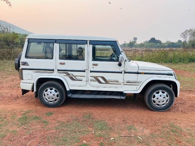 https://images10.gaadi.com/usedgaadi-sellcar/UsedCar/e549c920a/b0f3a210-9023-4193-9a1c-000b08902f3c.jpeg?imwidth=6401