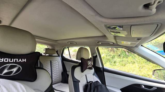 https://images10.gaadi.com/usedgaadi-sellcar/UsedCar/e549f998a/f1b1892f-a510-49aa-82b3-f03990802bf7.jpg?imwidth=6401