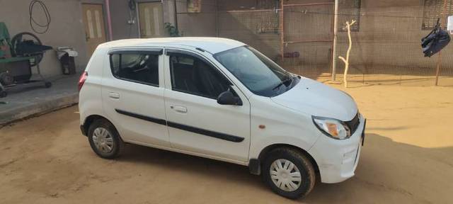 https://images10.gaadi.com/usedgaadi-sellcar/UsedCar/e54a6fd5a/7f86c17a-59c9-4f29-ac47-d49287d4162c.jpg?imwidth=6402