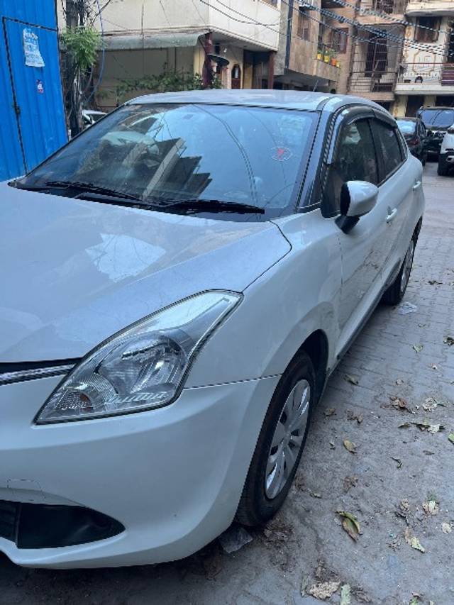 https://images10.gaadi.com/usedgaadi-sellcar/UsedCar/e54aa994a/52f7916f-b01a-495d-a4bc-1f9686b9ad43.jpeg?imwidth=6400