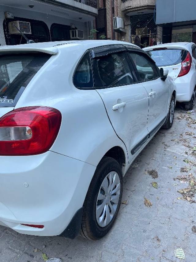 https://images10.gaadi.com/usedgaadi-sellcar/UsedCar/e54aa994a/5f9960c7-3512-4b3d-b656-c115561e6909.jpeg?imwidth=6402