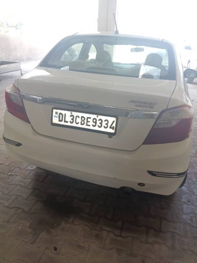 https://images10.gaadi.com/usedgaadi-sellcar/UsedCar/e54b0b63a/e56863fe-7659-4b9e-84fc-5b2d6820a710.jpeg?imwidth=6402