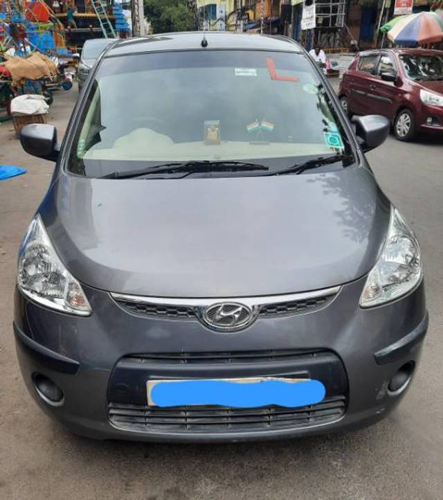https://images10.gaadi.com/usedgaadi-sellcar/UsedCar/e54b2a11a/c5807f0f-68e2-44df-99c4-1ab4a67ba46a.jpg?imwidth=6402