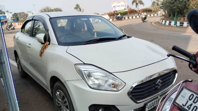 https://images10.gaadi.com/usedgaadi-sellcar/UsedCar/e54bb118a/d81619a4-35e3-479d-bb04-fb2d4f7c3bcd.jpg?imwidth=6400