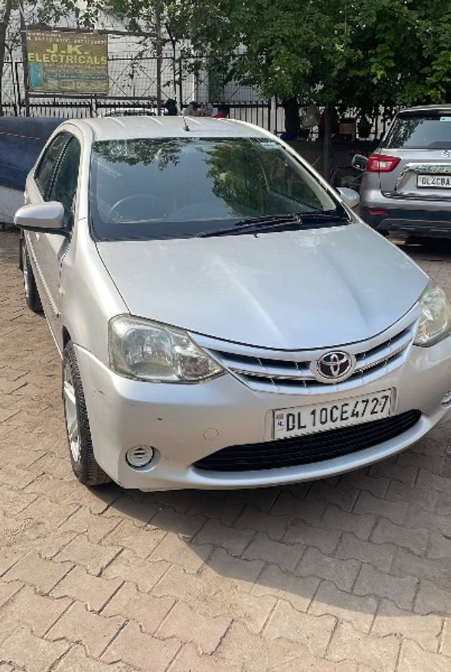https://images10.gaadi.com/usedgaadi-sellcar/UsedCar/e54bbd02a/0d8cafb1-d00a-494a-9344-feb05bed3619.jpeg?imwidth=6400