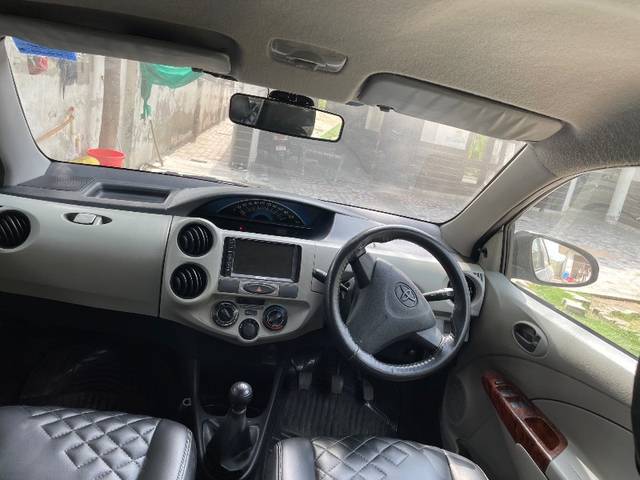 https://images10.gaadi.com/usedgaadi-sellcar/UsedCar/e54bbd02a/a40f69ed-8cfc-4d6f-9c36-a4e635de573f.jpeg?imwidth=6402