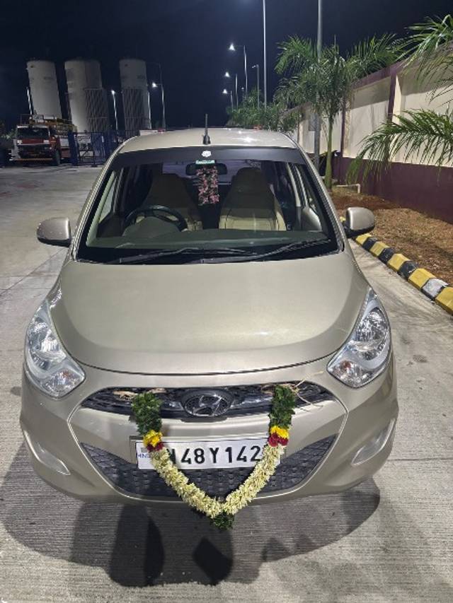 https://images10.gaadi.com/usedgaadi-sellcar/UsedCar/e54bead6a/694cb7a3-a499-4687-89fc-a753312e9a37.jpeg?imwidth=6400