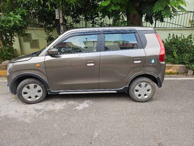 https://images10.gaadi.com/usedgaadi-sellcar/UsedCar/e54bff77a/5c893454-0954-48c3-94fd-423630dfb474.jpg?imwidth=6402