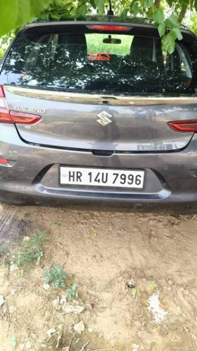 https://images10.gaadi.com/usedgaadi-sellcar/UsedCar/e54c812ba/3ecdea7d-9cee-4dcf-9351-9ce32eba49da.jpg?imwidth=6402