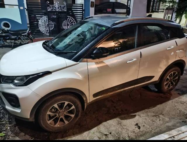 https://images10.gaadi.com/usedgaadi-sellcar/UsedCar/e54cb5d4a/f8951ee4-b561-4ae8-b857-ed36408104ef.png?imwidth=6400