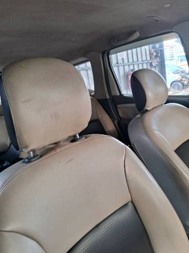 https://images10.gaadi.com/usedgaadi-sellcar/UsedCar/e54cff56a/9c84e600-0295-4905-a4e4-f6f7e0cf1038.jpg?imwidth=6401