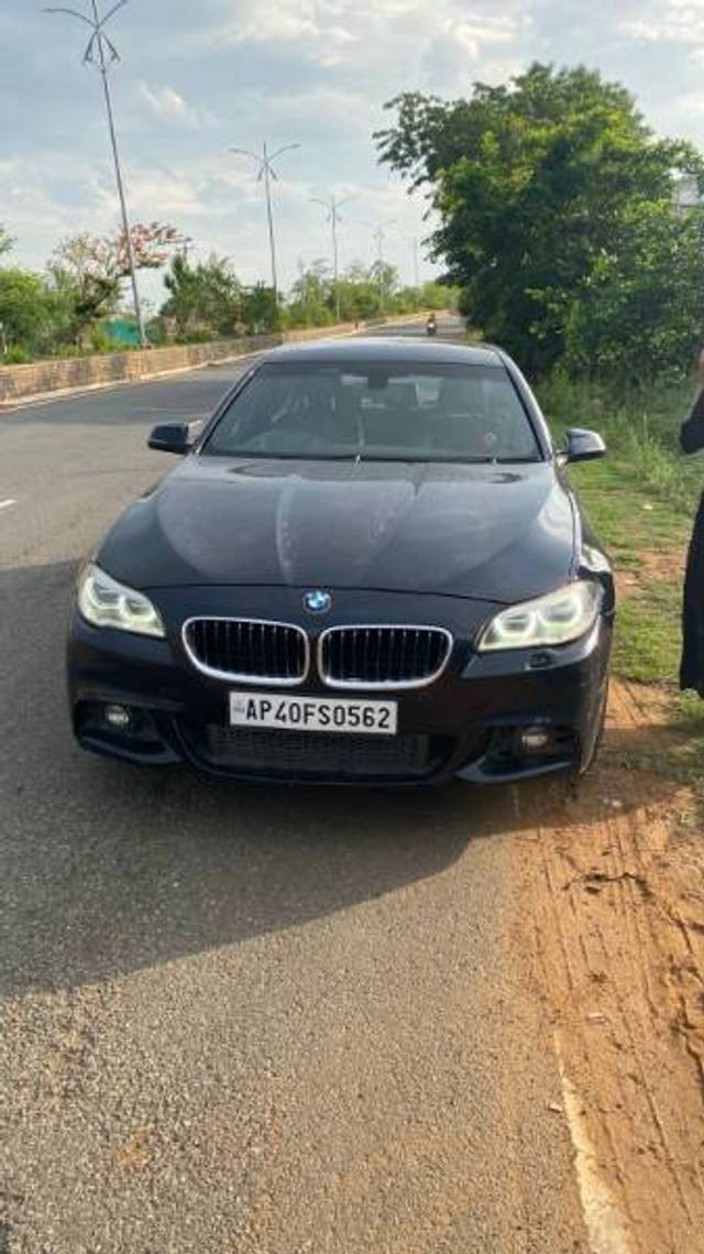 https://images10.gaadi.com/usedgaadi-sellcar/UsedCar/e54d1299a/e2a7c0a2-e411-4192-b305-24566138b7a4.jpeg?imwidth=6400