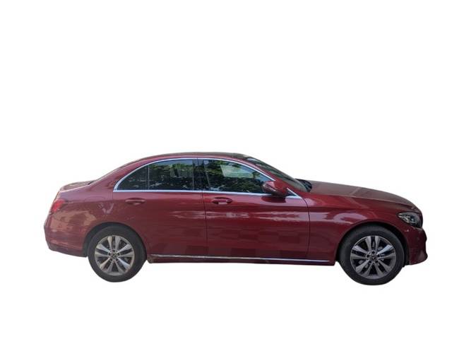 https://images10.gaadi.com/usedgaadi-sellcar/UsedCar/e54d3ca2a/3f7cfc9b-3347-41c7-8785-147377cdc337.jpeg?imwidth=6401