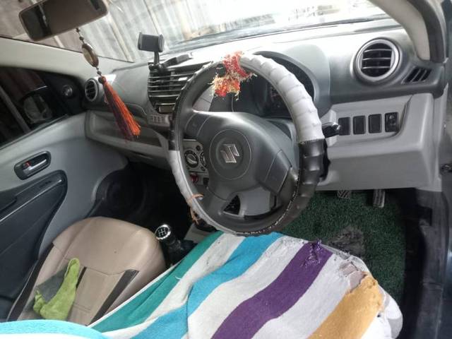 https://images10.gaadi.com/usedgaadi-sellcar/UsedCar/e54e221fa/075b1496-6063-4640-a630-00e7ed4c67b4.jpg?imwidth=6401