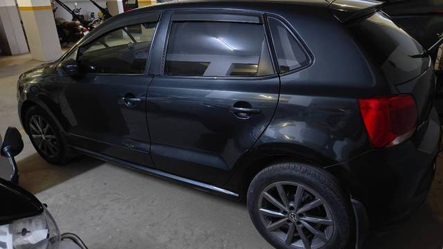 https://images10.gaadi.com/usedgaadi-sellcar/UsedCar/e54fded2a/6f1e03e7-32da-4b45-8643-9eb3dad3f9aa.jpg?imwidth=6401