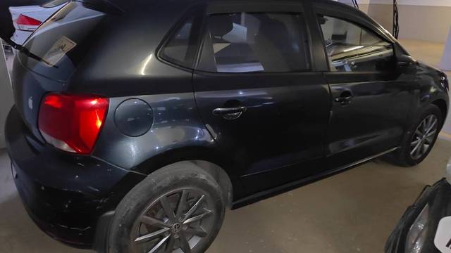 https://images10.gaadi.com/usedgaadi-sellcar/UsedCar/e54fded2a/fc5f7ccf-2c07-4cd2-8c5f-b78741df5baf.jpg?imwidth=6400