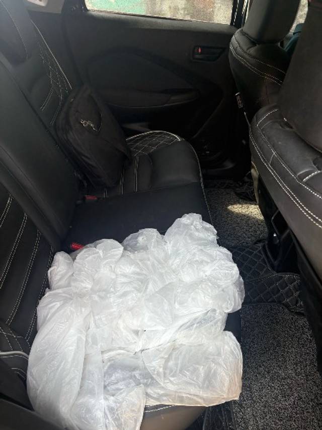 https://images10.gaadi.com/usedgaadi-sellcar/UsedCar/e54ffbaaa/3946df5c-dc08-482d-9843-d1e4e59f0f54.jpeg?imwidth=6401