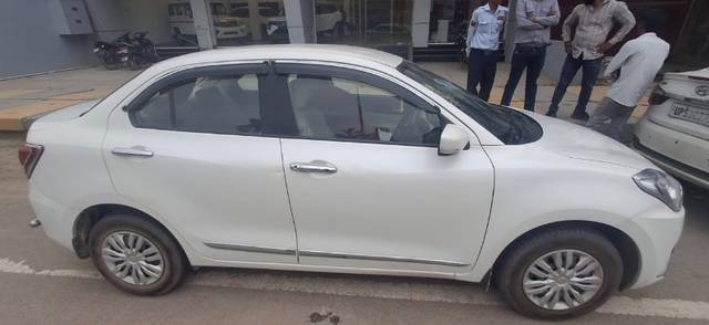 https://images10.gaadi.com/usedgaadi-sellcar/UsedCar/e550862ea/f665fd7d-701e-4b38-a855-46c9bd802b67.jpeg?imwidth=6401