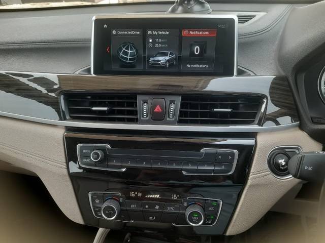 https://images10.gaadi.com/usedgaadi-sellcar/UsedCar/e551126aa/936be9f8-7cc3-45c6-bebf-cb58f9bda2cc.jpeg?imwidth=6402