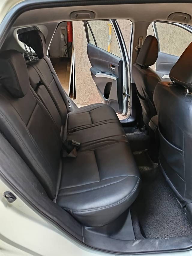 https://images10.gaadi.com/usedgaadi-sellcar/UsedCar/e5536d31a/5001c270-4dcb-4219-a80e-f2ca44ee24eb.jpg?imwidth=6401