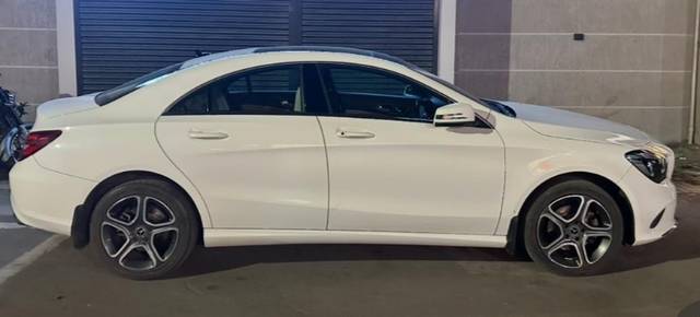 https://images10.gaadi.com/usedgaadi-sellcar/UsedCar/e553b6a9a/92c347f1-5d1a-47cb-8031-e6538262ff89.jpeg?imwidth=6401