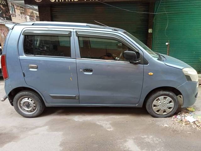 https://images10.gaadi.com/usedgaadi-sellcar/UsedCar/e553c71ea/942e1fee-a01a-46a4-b6e4-689cc5693e0e.jpeg?imwidth=6400