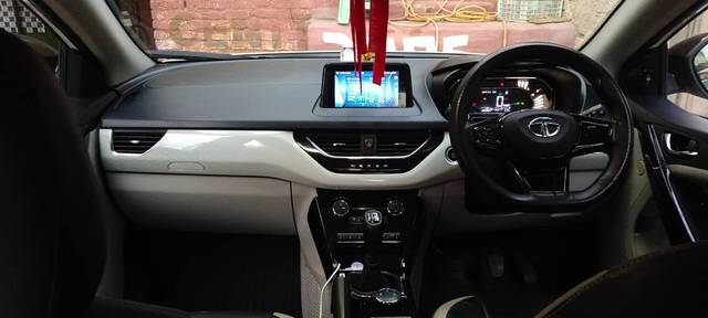 https://images10.gaadi.com/usedgaadi-sellcar/UsedCar/e553ff25a/e573f9f1-47c5-4469-bb45-fac0b0d92ccb.jpg?imwidth=6400