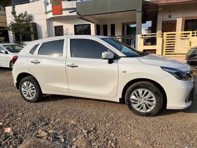 https://images10.gaadi.com/usedgaadi-sellcar/UsedCar/e554149fa/c2e555b1-0a77-454c-af7f-58d91d8c5a22.jpeg?imwidth=6401