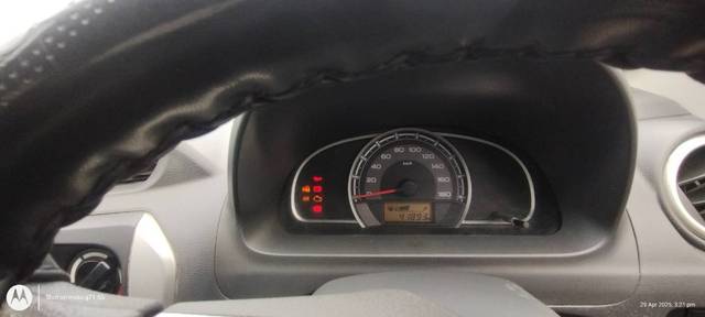 https://images10.gaadi.com/usedgaadi-sellcar/UsedCar/e55417f5a/b57b4c4e-954e-4d3b-92a9-251a94f0ac6b.jpg?imwidth=6402