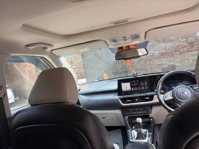 https://images10.gaadi.com/usedgaadi-sellcar/UsedCar/e55487bfa/08d75cd7-5ad4-49af-8f97-dfe5084af798.jpeg?imwidth=6402