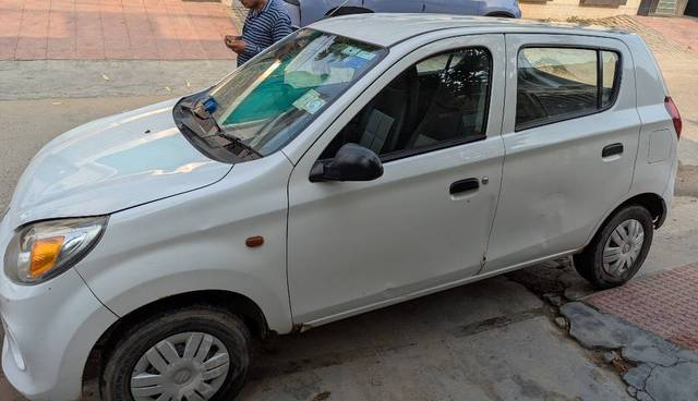 https://images10.gaadi.com/usedgaadi-sellcar/UsedCar/e554cd33a/1566549b-2352-413a-b11a-be299237201d.jpg?imwidth=6402