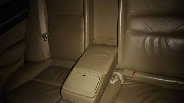 https://images10.gaadi.com/usedgaadi-sellcar/UsedCar/e5551a36a/986f61a3-470b-4b0c-a8bc-08d6691af79d.jpg?imwidth=6402