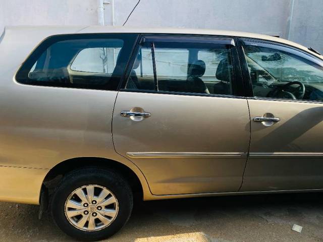 https://images10.gaadi.com/usedgaadi-sellcar/UsedCar/e5555fbda/cabcd6d8-3cca-4e07-985e-1d537821062c.jpg?imwidth=6400