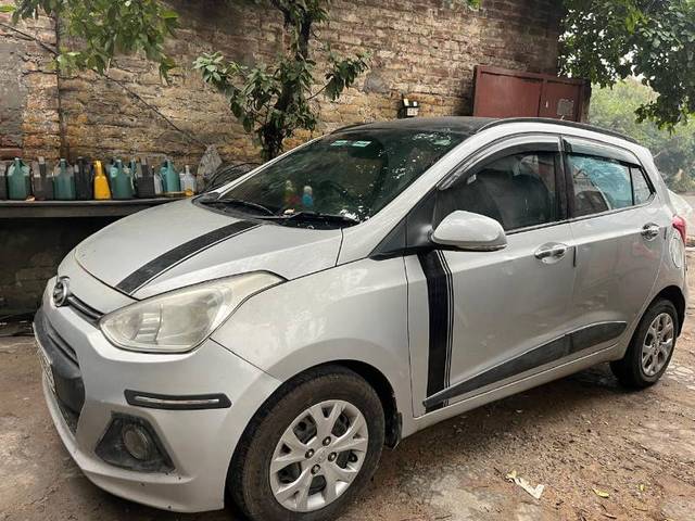 https://images10.gaadi.com/usedgaadi-sellcar/UsedCar/e55562d9a/83889693-1819-4cab-b079-1dfe3b968546.jpg?imwidth=6402