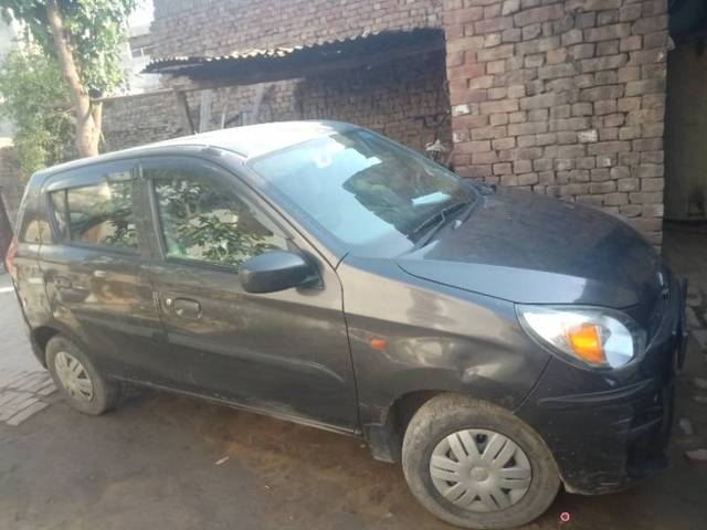 https://images10.gaadi.com/usedgaadi-sellcar/UsedCar/e5556db8a/549c676c-4f7e-432a-9c6f-31502a30e097.jpg?imwidth=6400