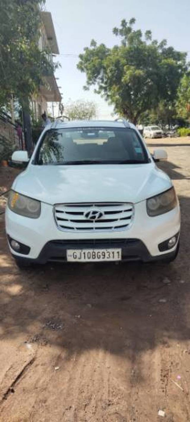https://images10.gaadi.com/usedgaadi-sellcar/UsedCar/e5559ca3a/92271e59-9074-4b38-9f89-4503286894e5.jpg?imwidth=6400