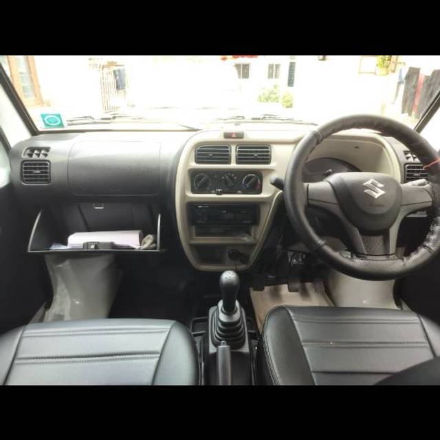 https://images10.gaadi.com/usedgaadi-sellcar/UsedCar/e555b2eea/1fbe13f6-9de4-4660-9de7-1176b1b4281d.jpg?imwidth=6401