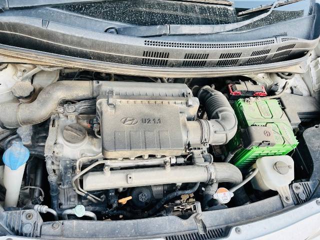 https://images10.gaadi.com/usedgaadi-sellcar/UsedCar/e555c336a/623e42d8-46f1-4040-86f9-504d62d13893.jpeg?imwidth=6402