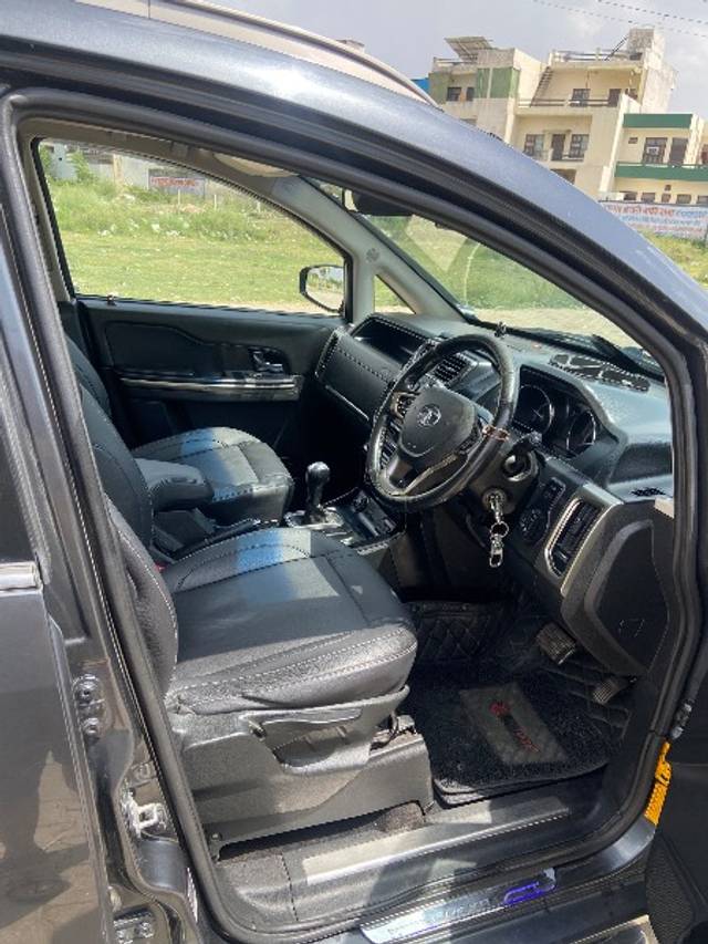 https://images10.gaadi.com/usedgaadi-sellcar/UsedCar/e555c468a/b78e1a98-9b04-4292-a689-d3178b5f90f8.jpeg?imwidth=6402