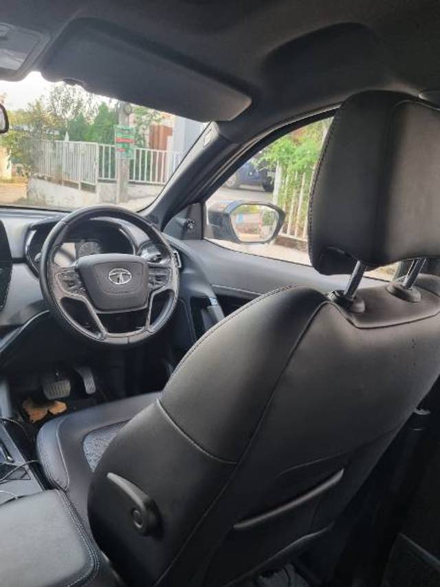 https://images10.gaadi.com/usedgaadi-sellcar/UsedCar/e556279ea/9ebddf77-c22a-4257-b740-19089d39a1cb.jpg?imwidth=6402