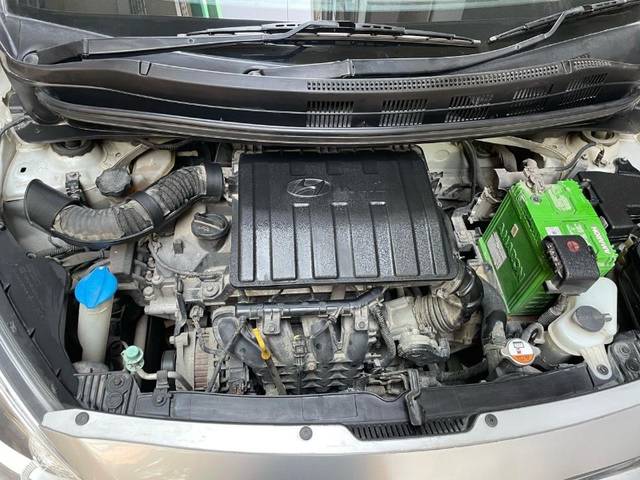 https://images10.gaadi.com/usedgaadi-sellcar/UsedCar/e55669d3a/42a70101-d47b-4e9c-8cd6-e1a8e6ced9bb.jpeg?imwidth=6400