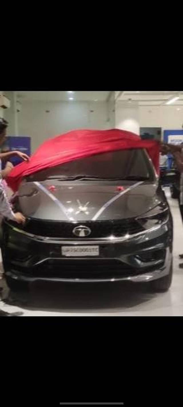 https://images10.gaadi.com/usedgaadi-sellcar/UsedCar/e5567c85a/94c641f6-20d9-4fd6-b893-865ccb3ce729.jpg?imwidth=6401