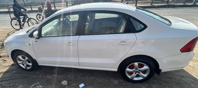 https://images10.gaadi.com/usedgaadi-sellcar/UsedCar/e5568d1ba/ee55858b-02f3-4183-b045-5af561f56dc1.jpeg?imwidth=6401